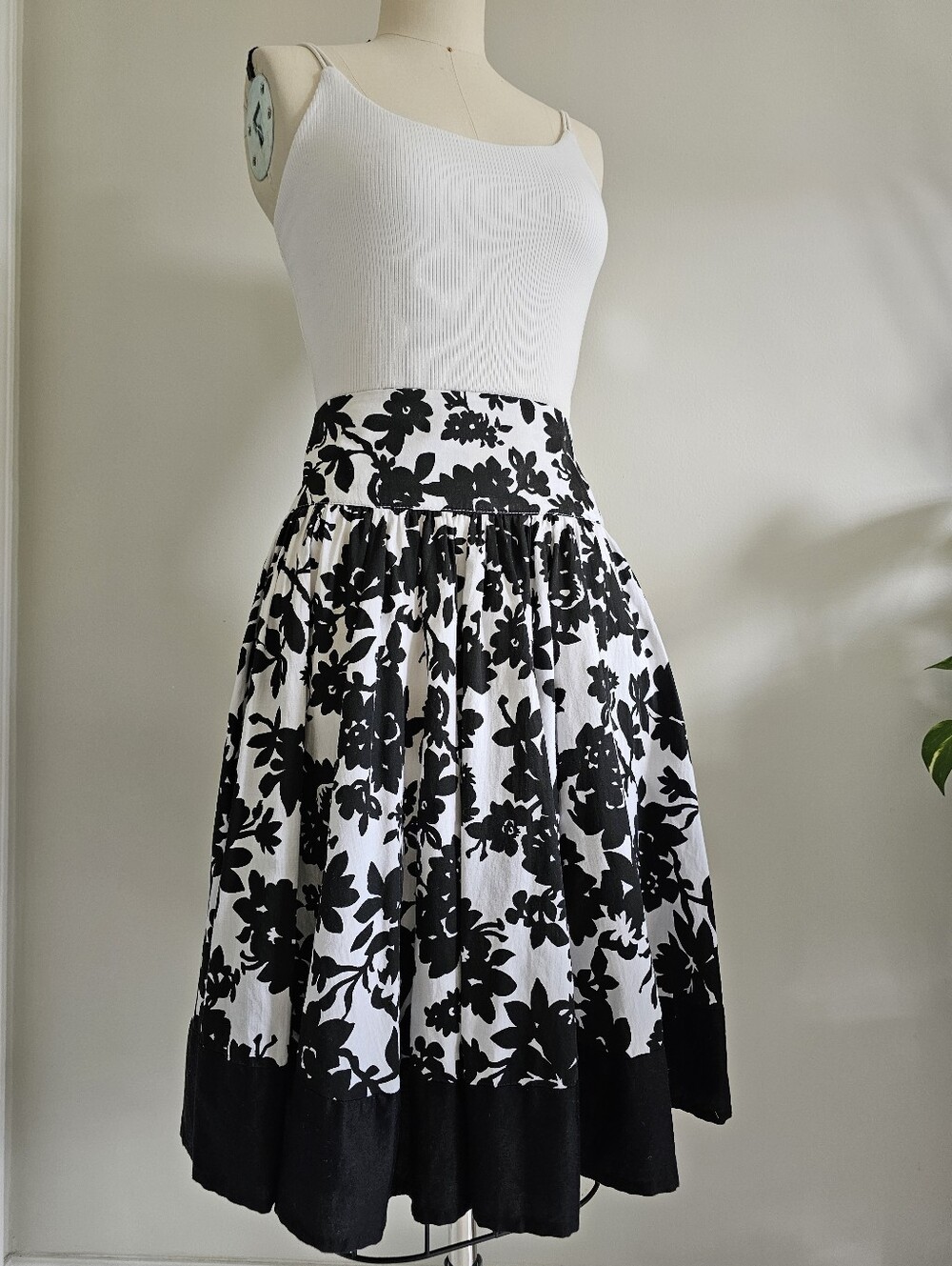 MNG SUIT Mango brand black and white midi skirt with lots of fullness